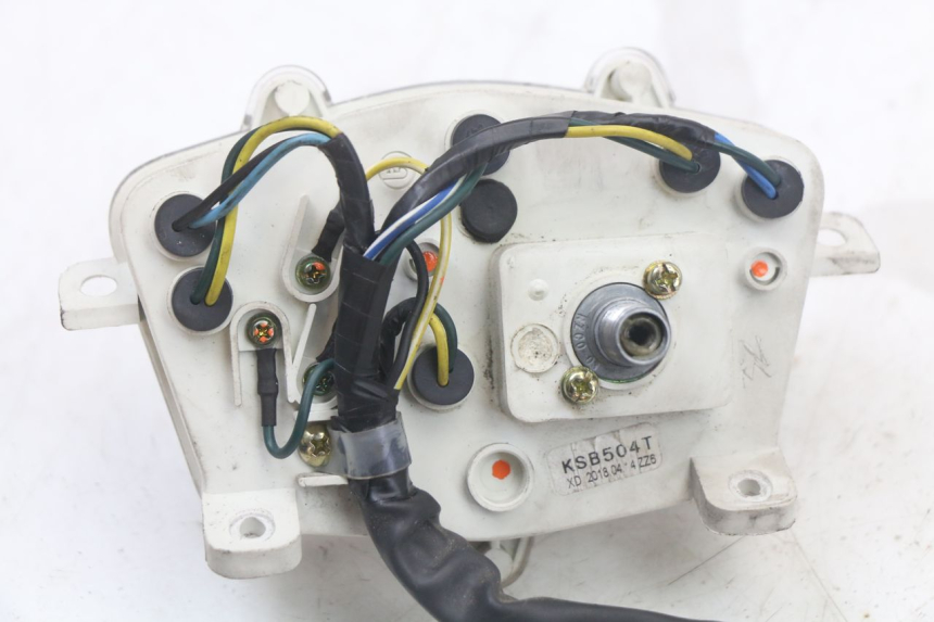 photo de SPEEDOMETER PEUGEOT STREETZONE 4T 50 (2018 - 2023) - Fixing points details