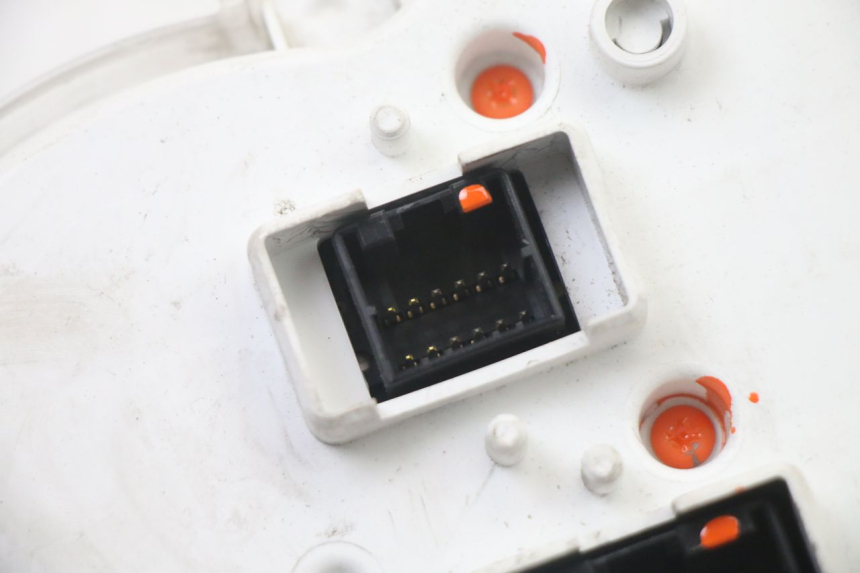 photo de SPEEDOMETER PIAGGIO MP3 LT 400 (2007 - 2012) - Markings and original references