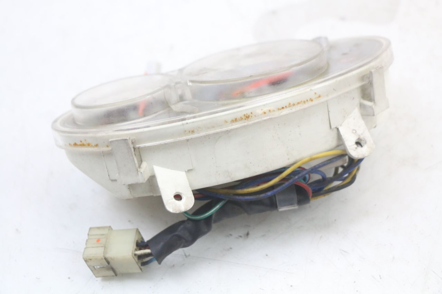 photo de SPEEDOMETER PIAGGIO NEW TYPHOON 50 (2010 - 2017) - Fixing points details
