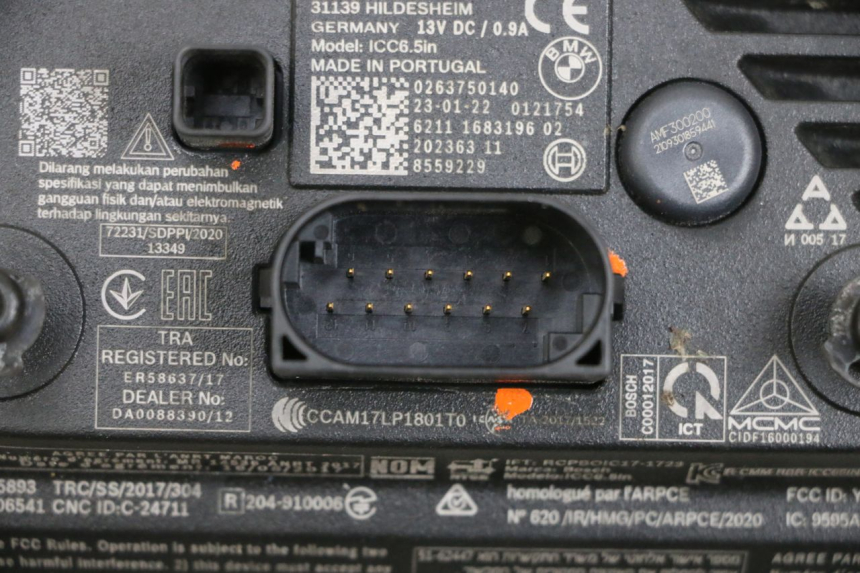 photo de SPEEDOMETER BMW R GS 1250 (2021 - 2024) - Fixing points details