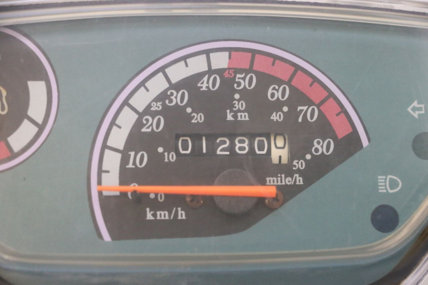 photo de SPEEDOMETER VASTRO R-ONE 4T 50 (2014 - 2022) - Checked used part