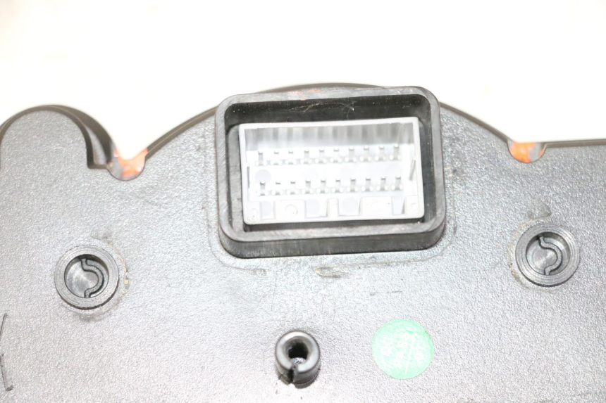 photo de SPEEDOMETER MAG POWER R-STREET 50 (2016 - 2025) - Surface and material condition