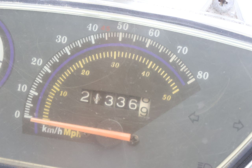 photo de SPEEDOMETER TNT MOTOR ROMA 10' 4T 50 (2007 - 2018) - Zoom on usage condition