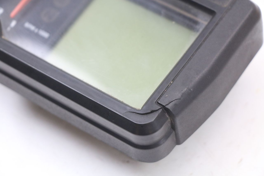 photo de SPEEDOMETER APRILIA RS 50 (2006 - 2010) - Alternative perspective