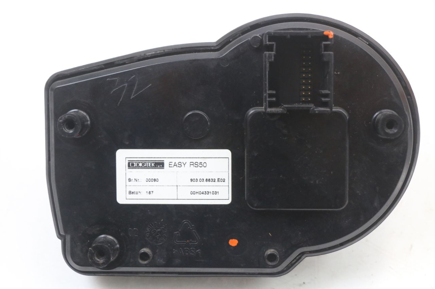 photo de SPEEDOMETER APRILIA RS 50 (2006 - 2010) - Fixing points details