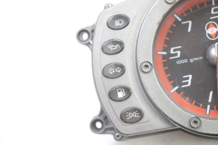 photo de SPEEDOMETER GILERA RUNNER SP 50 (2006 - 2008) - Component detail