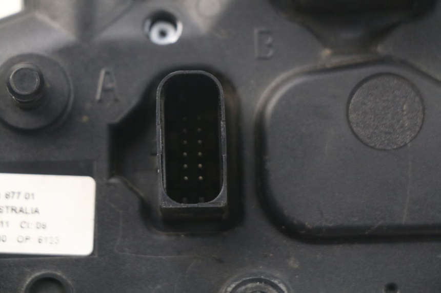 photo de SPEEDOMETER BMW S RR ABS S1000RR 1000 (2009 - 2011) - Alternative perspective