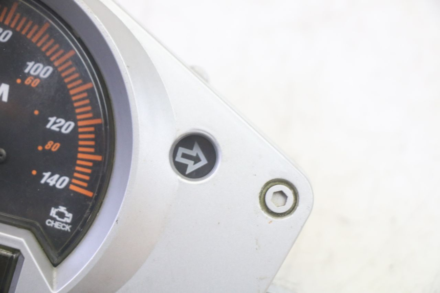 photo de SPEEDOMETER DAELIM S1 125 (2007 - 2016) - Surface and material condition