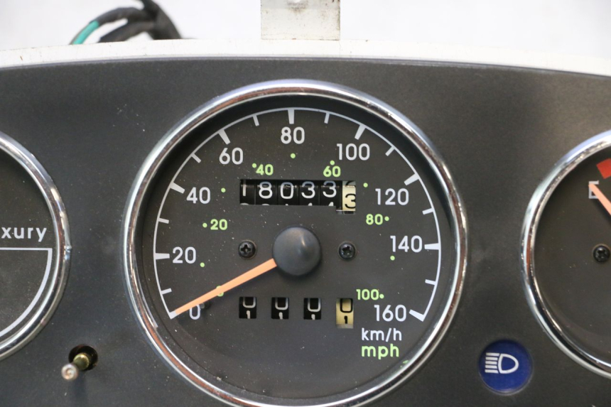 photo de SPEEDOMETER DAELIM S2 125 (2006 - 2007) - Focus on structure
