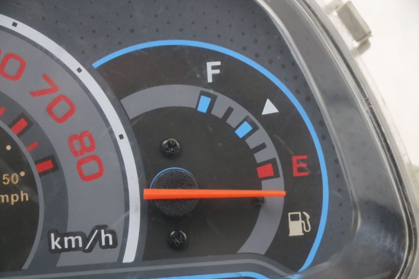 photo de SPEEDOMETER JM MOTORS SANTANA 50 (2014 - 2023) - Zoom on usage condition