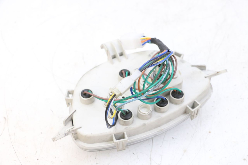 photo de SPEEDOMETER JM MOTORS SANTANA 50 (2014 - 2023) - Fixing points details