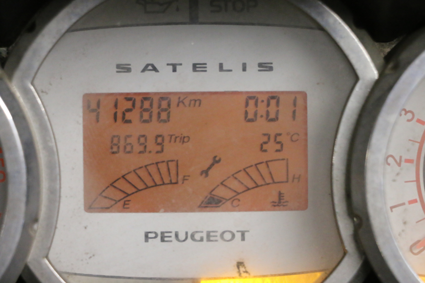 photo de SPEEDOMETER PEUGEOT SATELIS COMPRESSOR K15 125 (2006 - 2009) - Zoom on usage condition