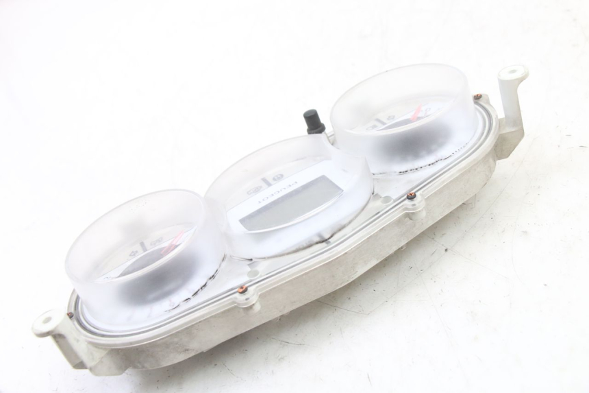 photo de SPEEDOMETER PEUGEOT SATELIS COMPRESSOR K15 125 (2006 - 2009) - Fixing points details