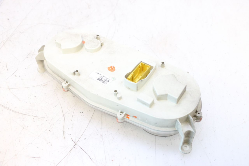 photo de SPEEDOMETER PEUGEOT SATELIS COMPRESSOR K15 125 (2006 - 2009) - Distinctive features