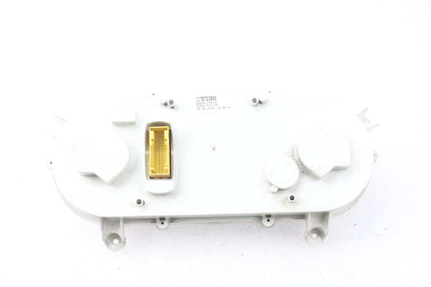 photo de SPEEDOMETER PEUGEOT SATELIS 125 (2006 - 2009) - Additional view of the item