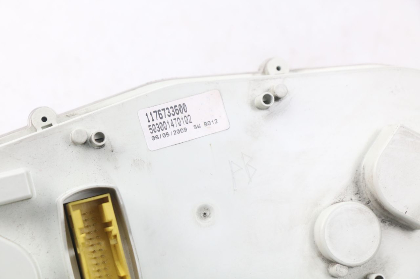 photo de SPEEDOMETER PEUGEOT SATELIS 125 (2006 - 2009) - Zoom on usage condition