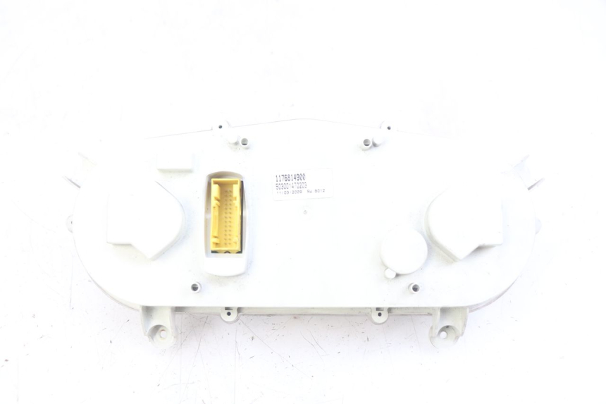 photo de SPEEDOMETER PEUGEOT SATELIS 125 (2010 - 2012) - Surface and material condition