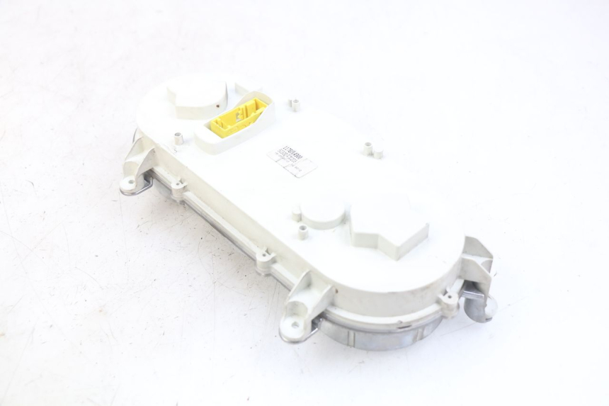 photo de SPEEDOMETER PEUGEOT SATELIS 125 (2010 - 2012) - Zoom on usage condition