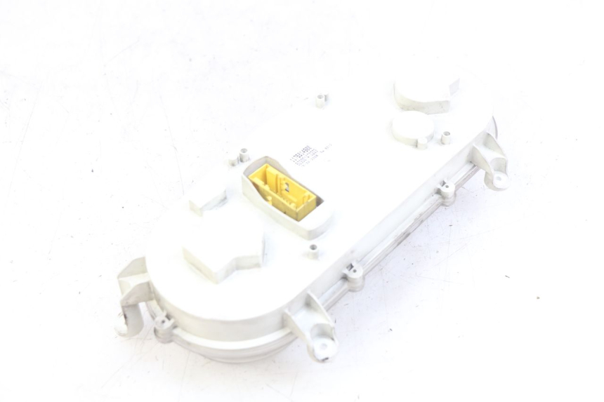 photo de SPEEDOMETER PEUGEOT SATELIS 125 (2006 - 2009) - Fixing points details