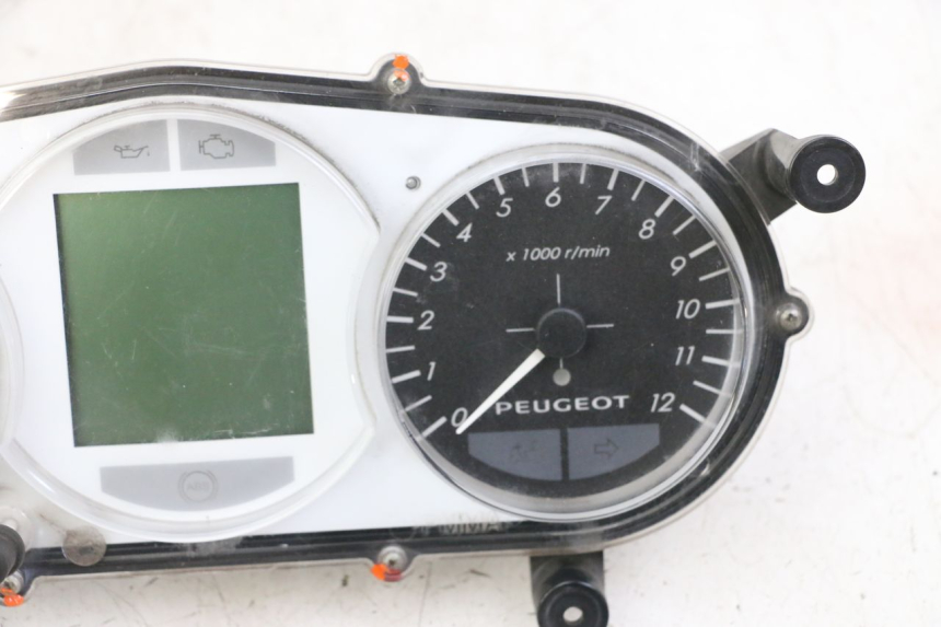 photo de SPEEDOMETER PEUGEOT SATELIS 125 (2013 - 2018) - Distinctive features