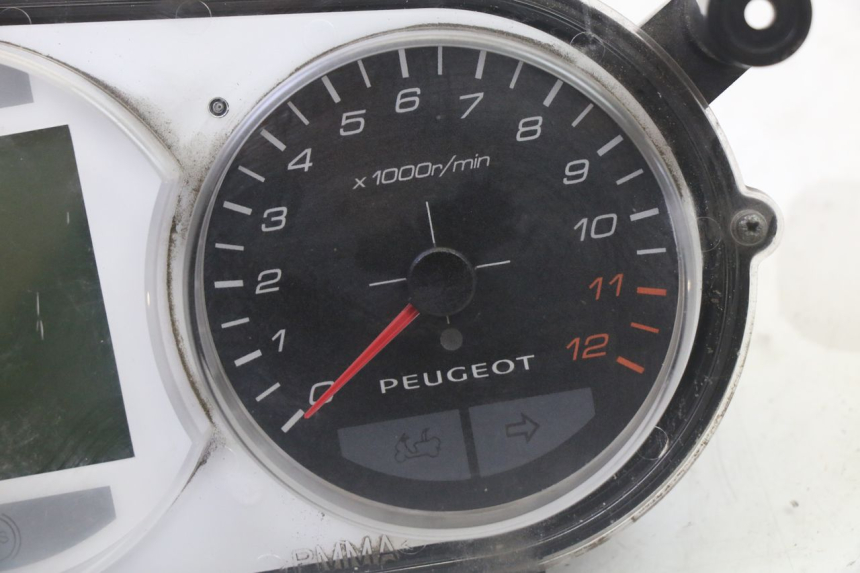 photo de SPEEDOMETER PEUGEOT SATELIS 125 (2013 - 2018) - Alternative perspective