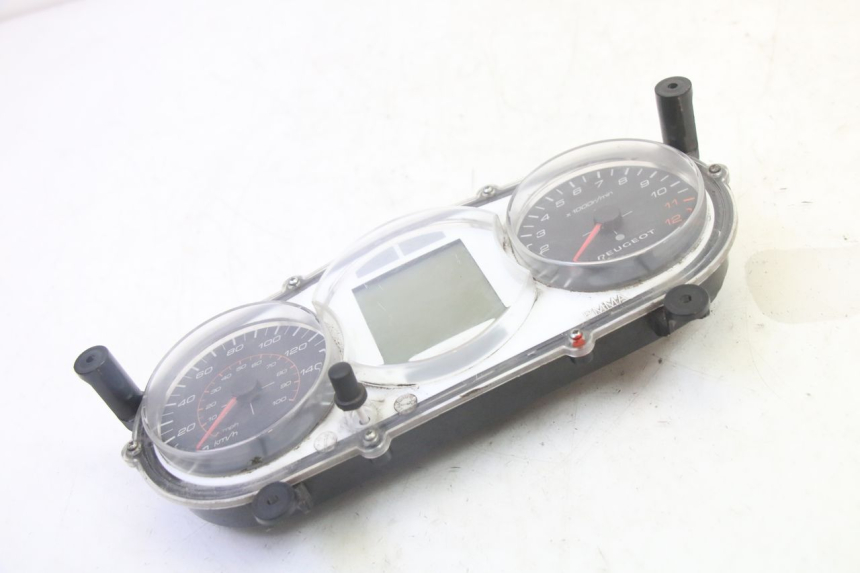 photo de SPEEDOMETER PEUGEOT SATELIS 125 (2013 - 2018) - Technical close-up
