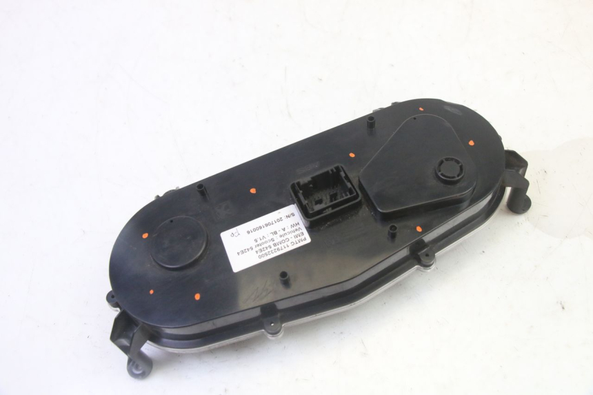 photo de SPEEDOMETER PEUGEOT SATELIS 125 (2013 - 2018) - Markings and original references