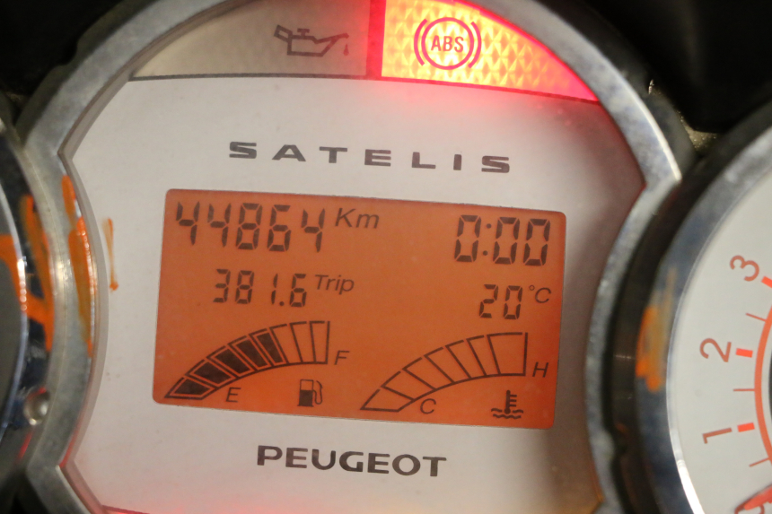 photo de SPEEDOMETER PEUGEOT SATELIS 125 (2006 - 2009) - Technical close-up