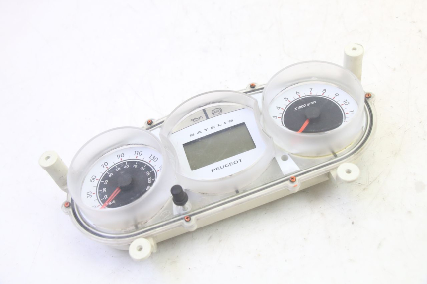photo de SPEEDOMETER PEUGEOT SATELIS 125 (2006 - 2009) - Fixing points details