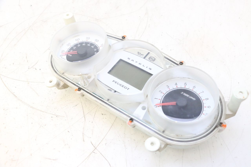 photo de SPEEDOMETER PEUGEOT SATELIS 125 (2006 - 2009) - Distinctive features