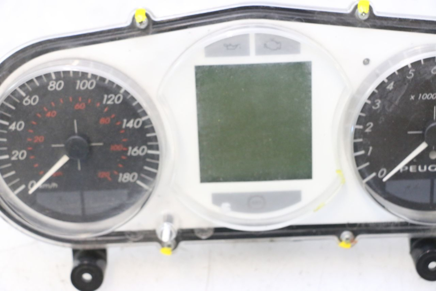 photo de SPEEDOMETER PEUGEOT SATELIS 125 (2013 - 2018) - Alternative angle