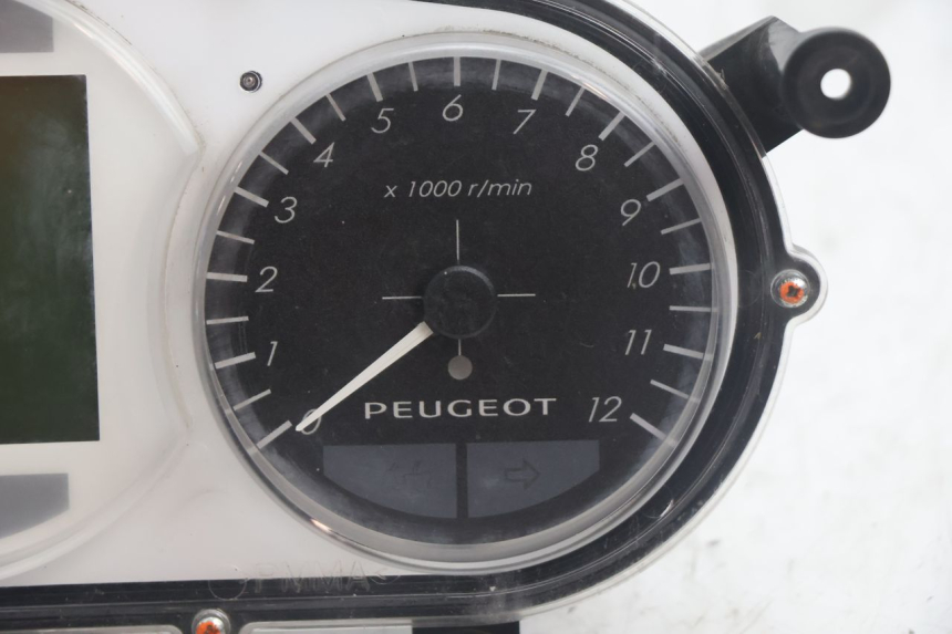 photo de SPEEDOMETER PEUGEOT SATELIS 125 (2013 - 2018) - Technical close-up
