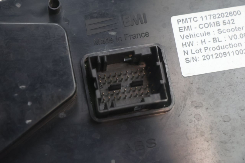 photo de SPEEDOMETER PEUGEOT SATELIS 125 (2013 - 2018) - Component zoom