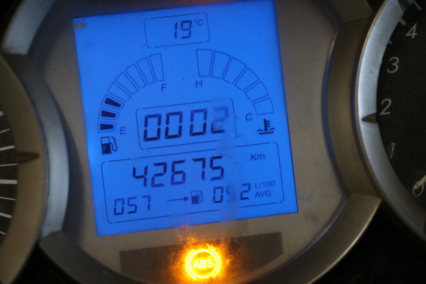 photo de SPEEDOMETER PEUGEOT SATELIS 125 (2013 - 2018) - Technical close-up