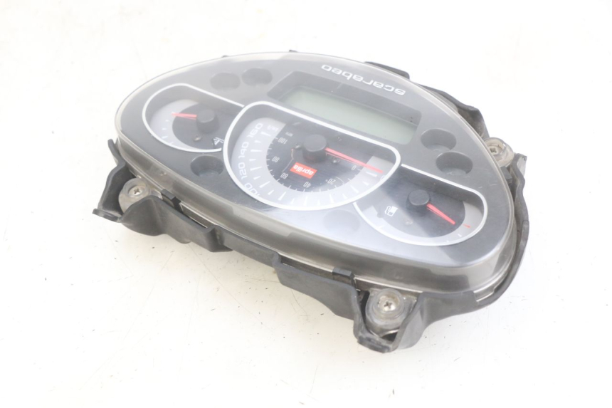 photo de SPEEDOMETER APRILIA SCARABEO LIGHT 125 (2007 - 2011) - Zoom on usage condition