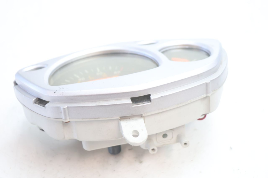 photo de SPEEDOMETER FYM SCOOTERONE 125 (2006 - 2008) - Technical close-up