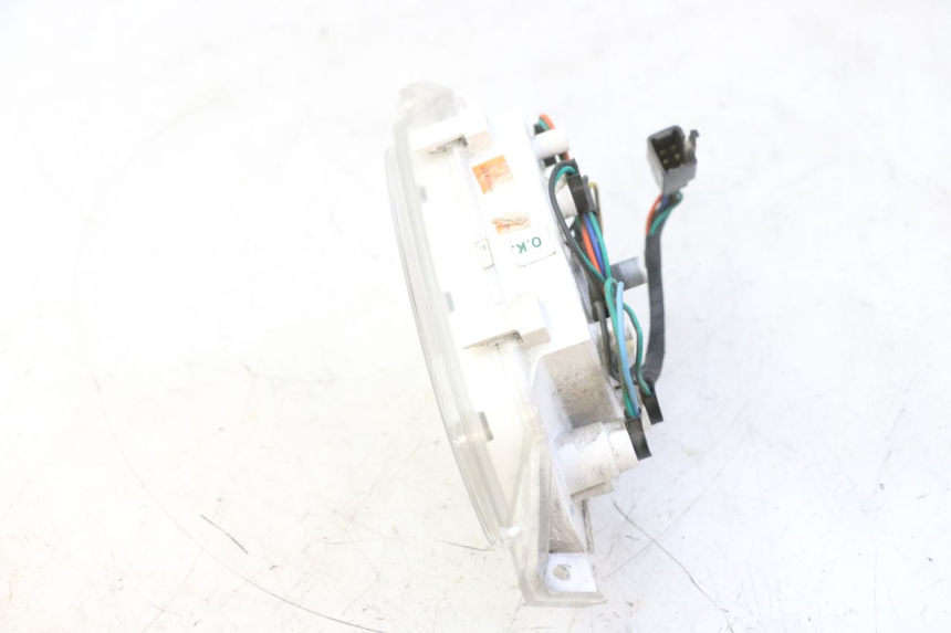 photo de SPEEDOMETER HONDA SCV LEAD 100 (2003 - 2007) - Technical close-up
