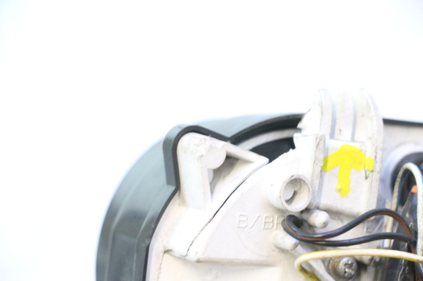 photo de SPEEDOMETER HONDA SH 125 (2001 - 2003) - Distinctive features