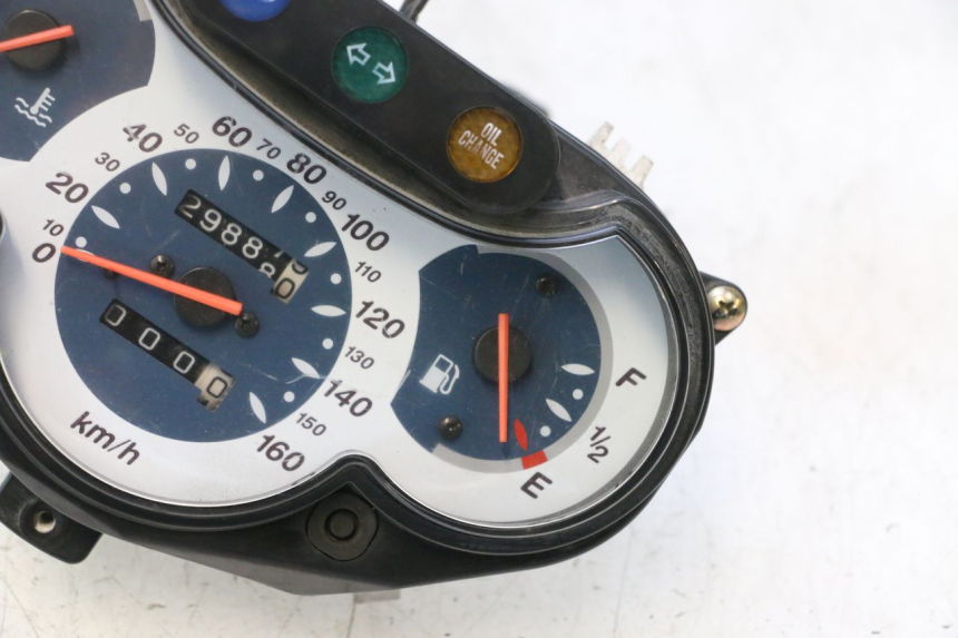photo de SPEEDOMETER HONDA SH 125 (2001 - 2003) - Alternative perspective