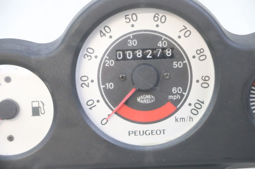 photo de SPEEDOMETER PEUGEOT SPEEDFIGHT 2 LC 50 (2000 - 2009) - Component zoom