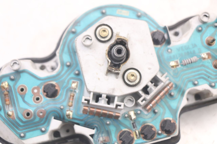 photo de SPEEDOMETER PEUGEOT SPEEDFIGHT 100 (1997 - 2007) - Distinctive features