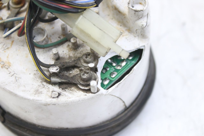 photo de SPEEDOMETER TRIUMPH SPRINT ST 955 (1999 - 2001) - Alternative perspective