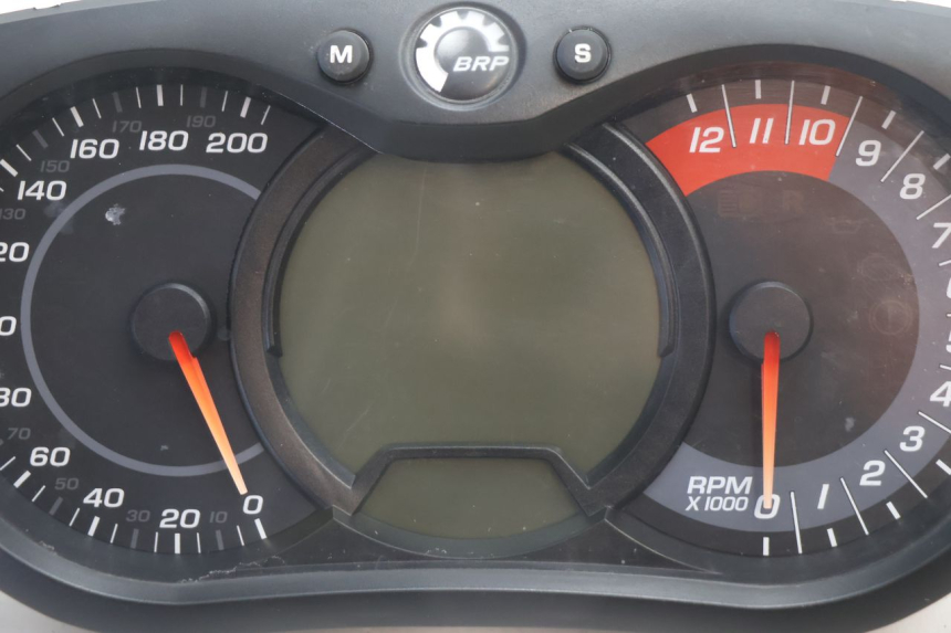 photo de SPEEDOMETER CAN-AM SPYDER RS 1000 (2008 - 2012) - Zoom on usage condition