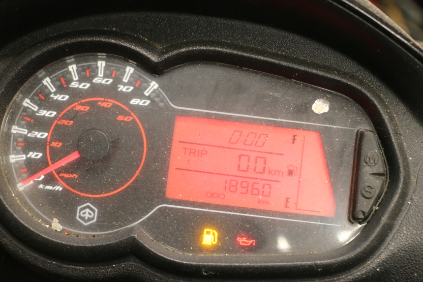 photo de SPEEDOMETER APRILIA SR 2T 50 (2018 - 2022) - Alternative perspective