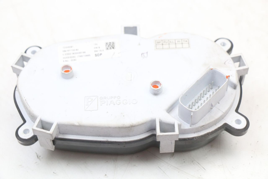 photo de SPEEDOMETER APRILIA SR 2T 50 (2018 - 2022) - Surface and material condition