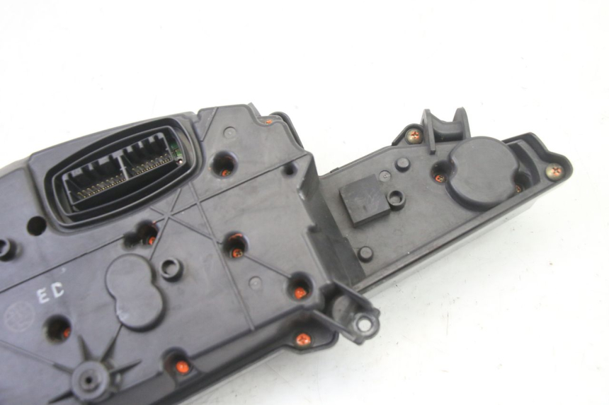 photo de SPEEDOMETER HONDA ST PAN EUROPEAN 1300 (2002 - 2013) - Additional view of the item