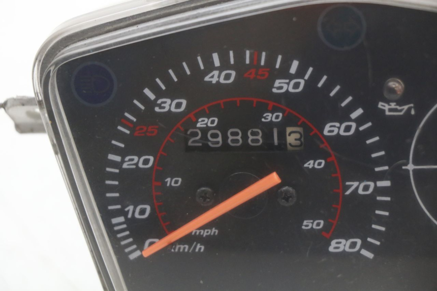 photo de SPEEDOMETER PEUGEOT STREETZONE I 2T 50 (2018 - 2020) - Component detail