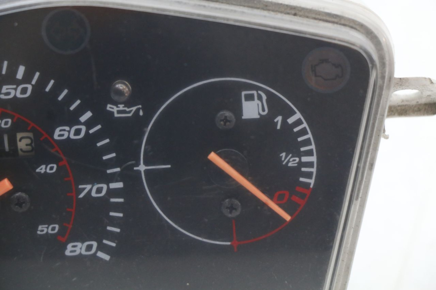 photo de SPEEDOMETER PEUGEOT STREETZONE I 2T 50 (2018 - 2020) - Zoom on usage condition