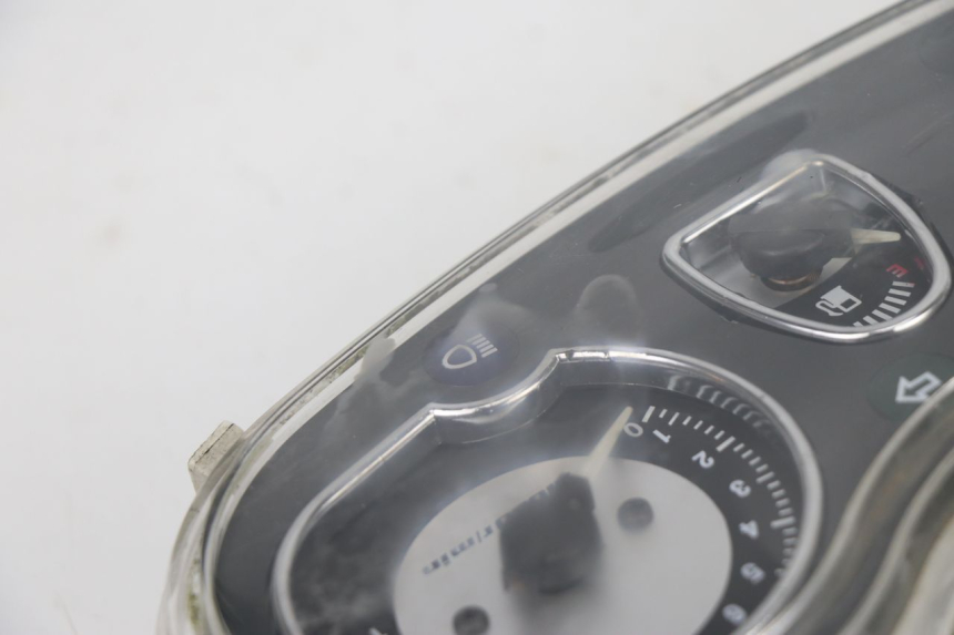 photo de SPEEDOMETER PEUGEOT SUM UP 125 (2008 - 2013) - Component detail
