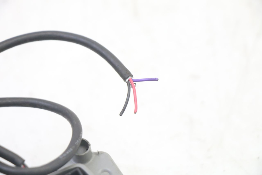 photo de SPEEDOMETER KTM SUPERENDURO R 950 (2005 - 2009) - Additional view of the item